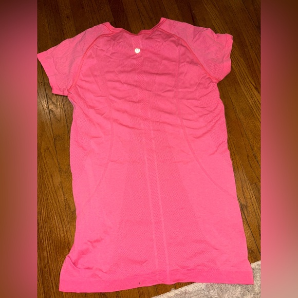 Pink Lululemon Swiftly Tech Top. Size 8. - Picture 3 of 4